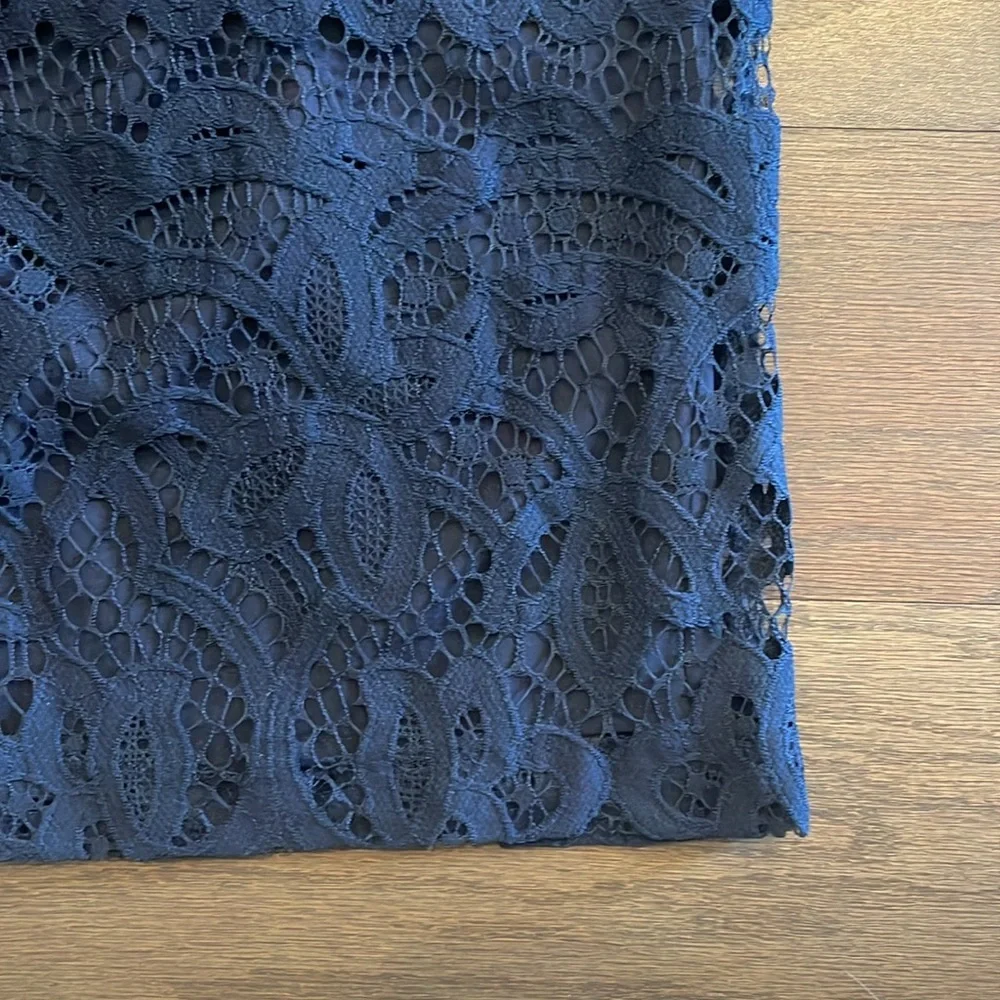 LOFT Petite Navy Lace Dress - Size 0P - Picture 5 of 9